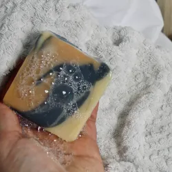 Savon Belou | Savon artisanal naturel fabriqué à froid - La Savonnerie La Rose Trémière