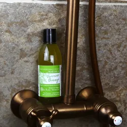 Savon liquide naturel - Olive, tournesol, ricin et parfums d'orange et litsée