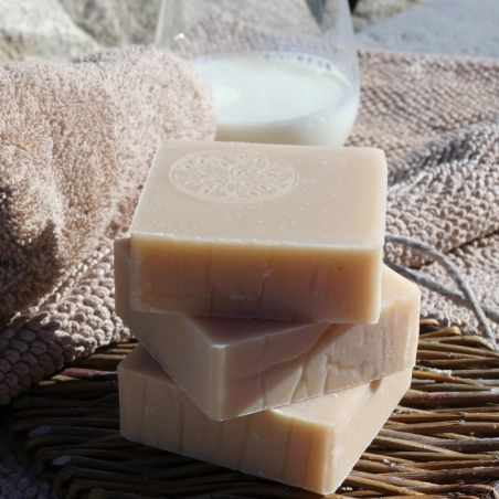 savon au lait d'ânesse sans huile essentielle naturel et doux