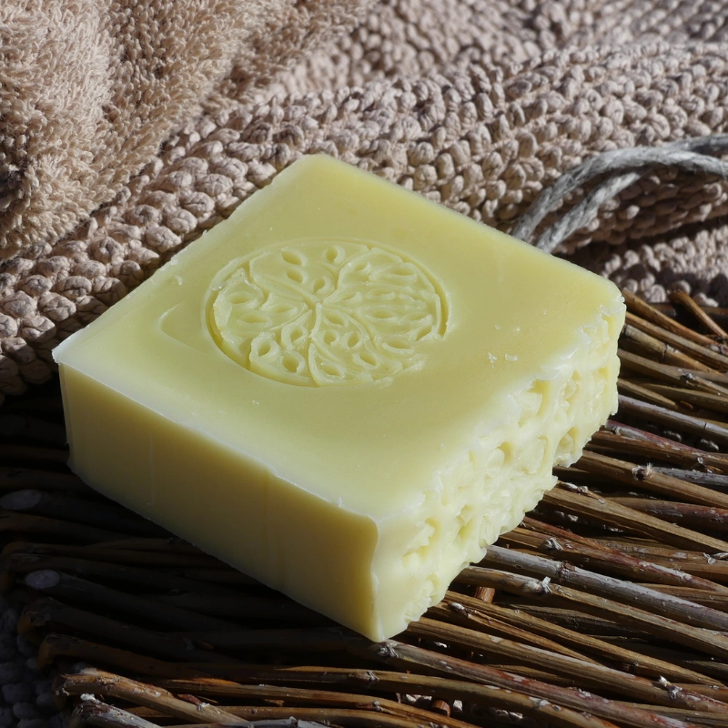 Savon purifiant à l'avocat - Nettoie, hydrate et équilibre la peau naturellement