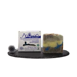 Savon exfoliant au karité, coco, pépin de raisin, vanille, patchouli et lave volcanique